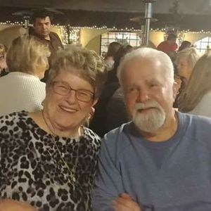 Meet your Posher, Claudia